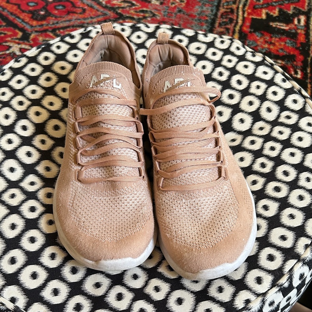 APL Techloom Breeze Sneakers